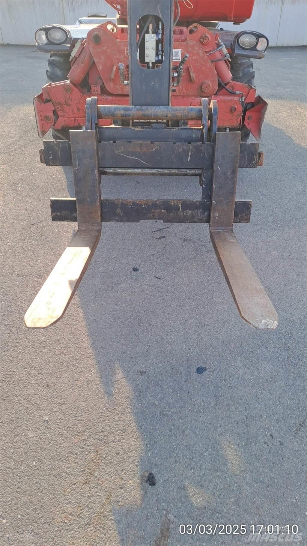 Manitou MT1440 Teleskopski viličari