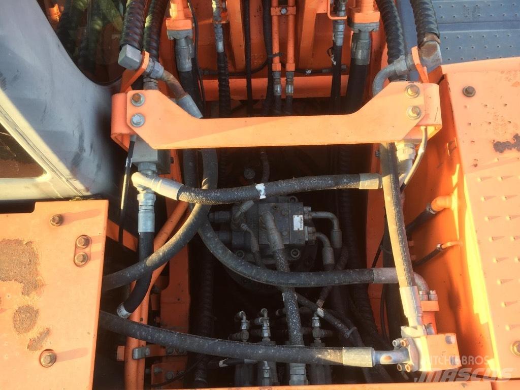 Doosan DX 255 LC Bageri gusjeničari