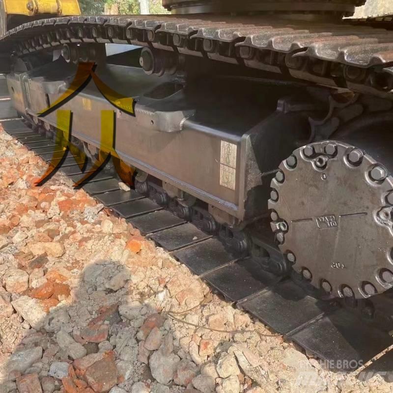 Komatsu PC 200 Bageri gusjeničari
