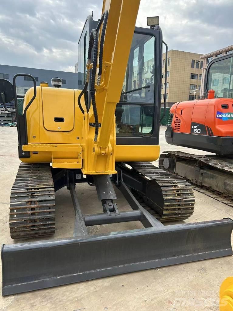 Komatsu PC 56 Mini bageri <7t