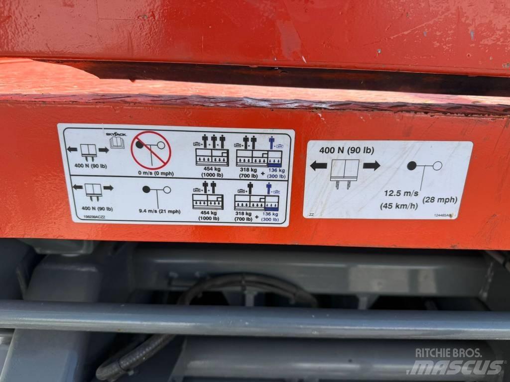 SkyJack SJ 4626 Škaraste platforme