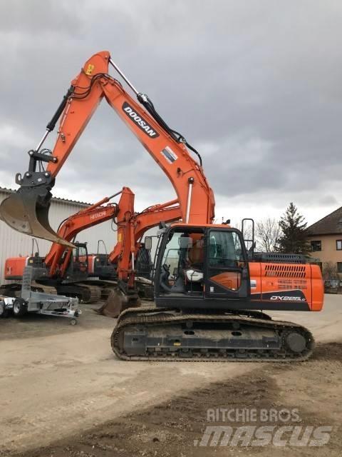 Doosan DX225LC-5 Bageri gusjeničari
