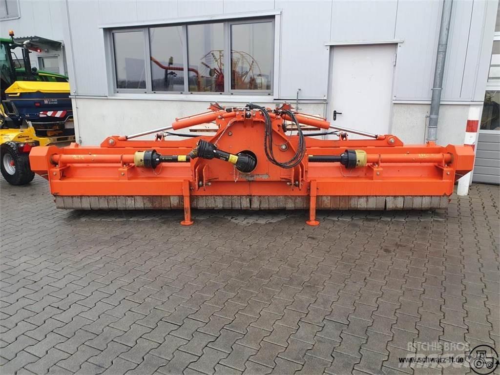 Tierre TRL 440 Kosilice za pašnjak