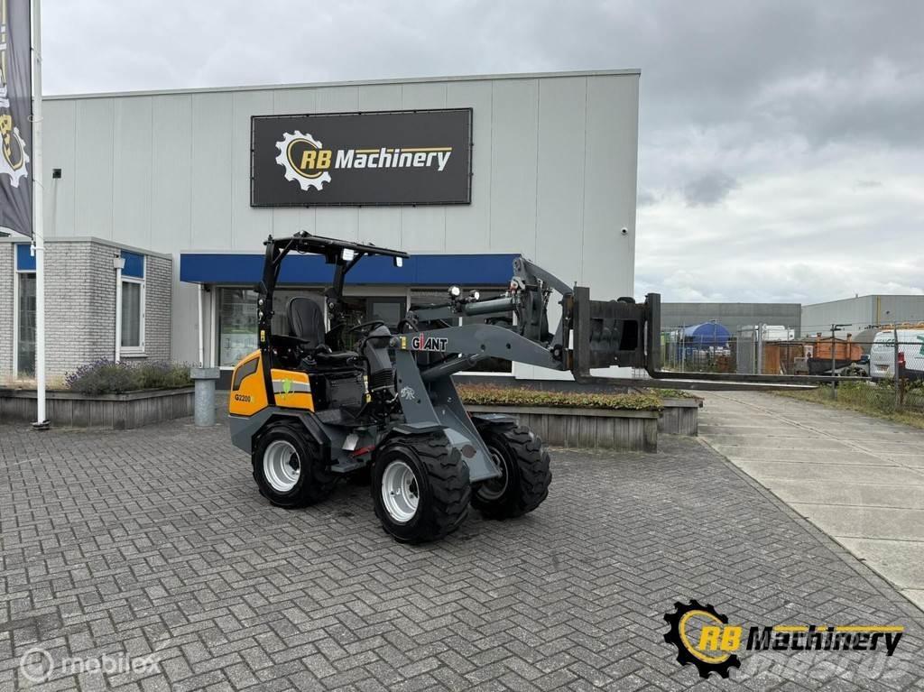 GiANT G2200E Utovarivači na kotačima