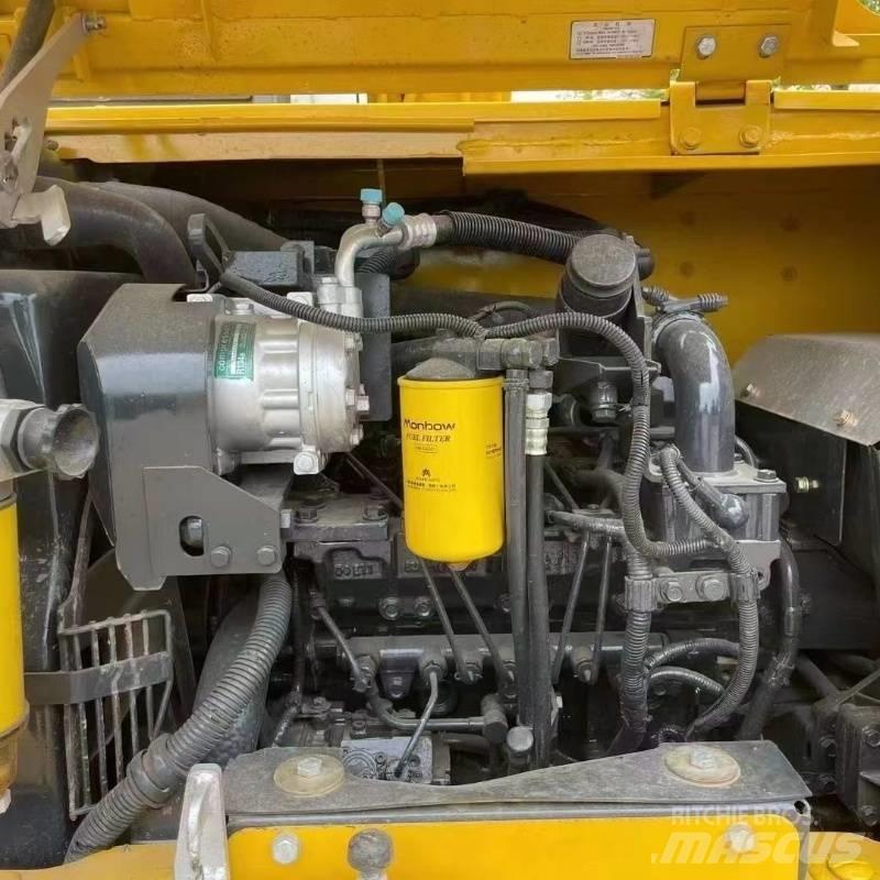 Komatsu PC70 Bageri gusjeničari