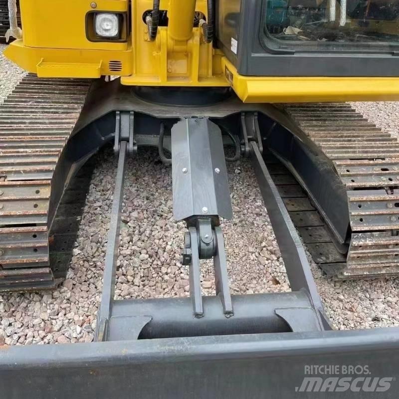 Komatsu PC70 Bageri gusjeničari