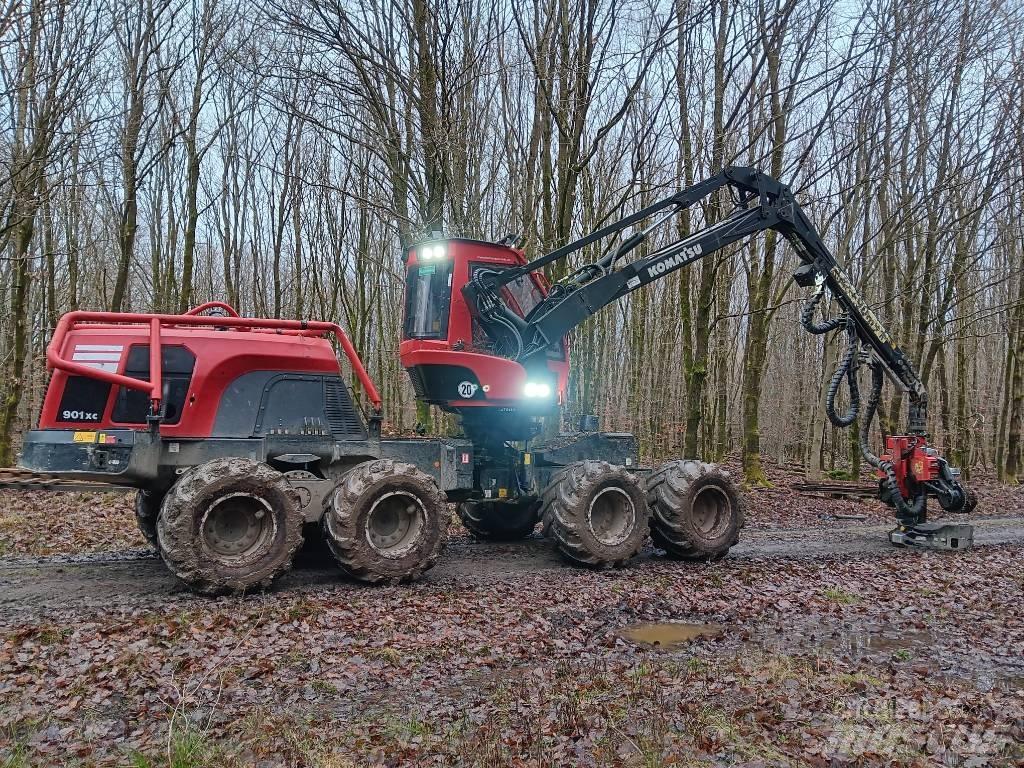 Komatsu 901 XC Harversteri