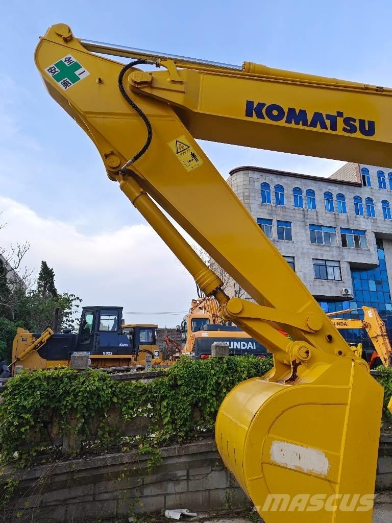 Komatsu PC 220-7 Bageri gusjeničari