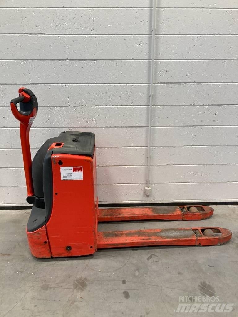Linde T16/1152 Nisko podizni električni viličar