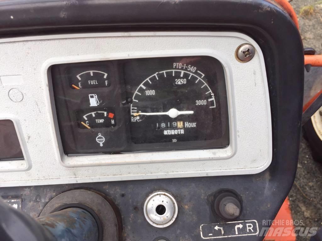 Kubota L2202DT Traktori