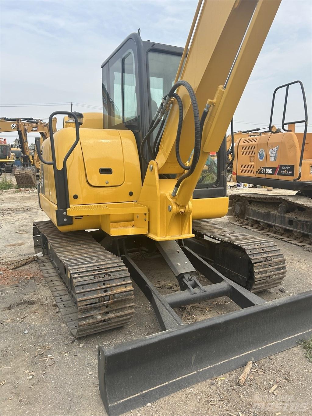 Komatsu PC 56 Mini bageri <7t