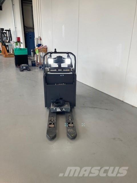 Atlet PLP 200 Samopogonski ručni viličari