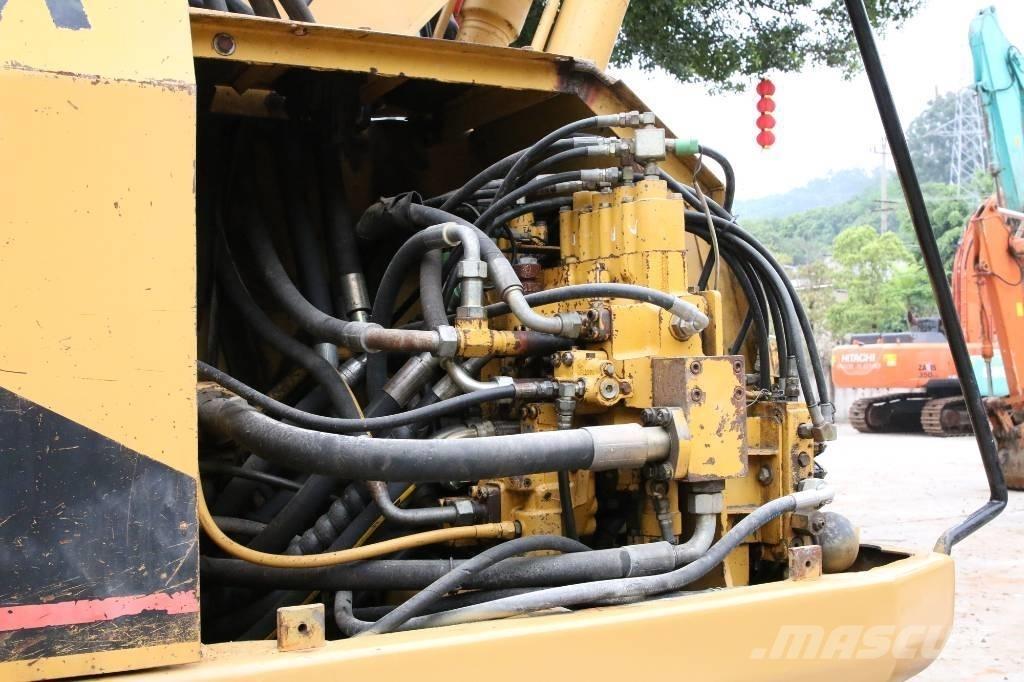 CAT 320BU Bageri gusjeničari