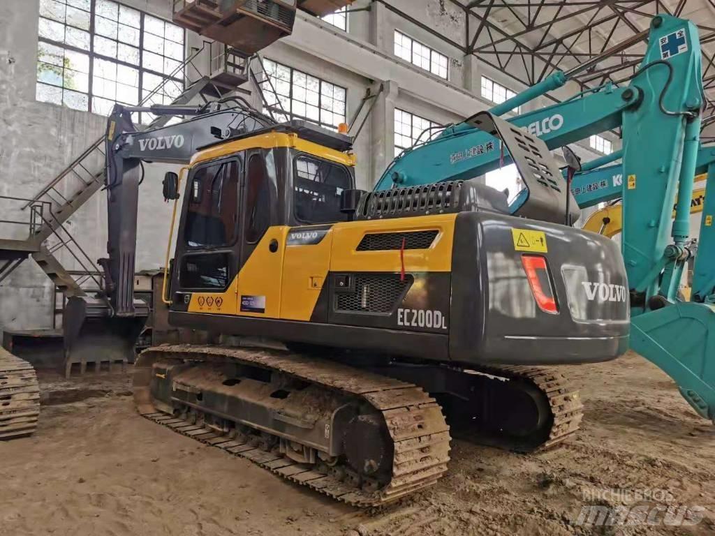 Volvo EC200D Bageri gusjeničari