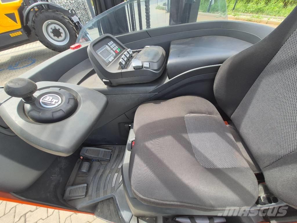 Toyota RRE 140 Viličari sa pomičnim stupom