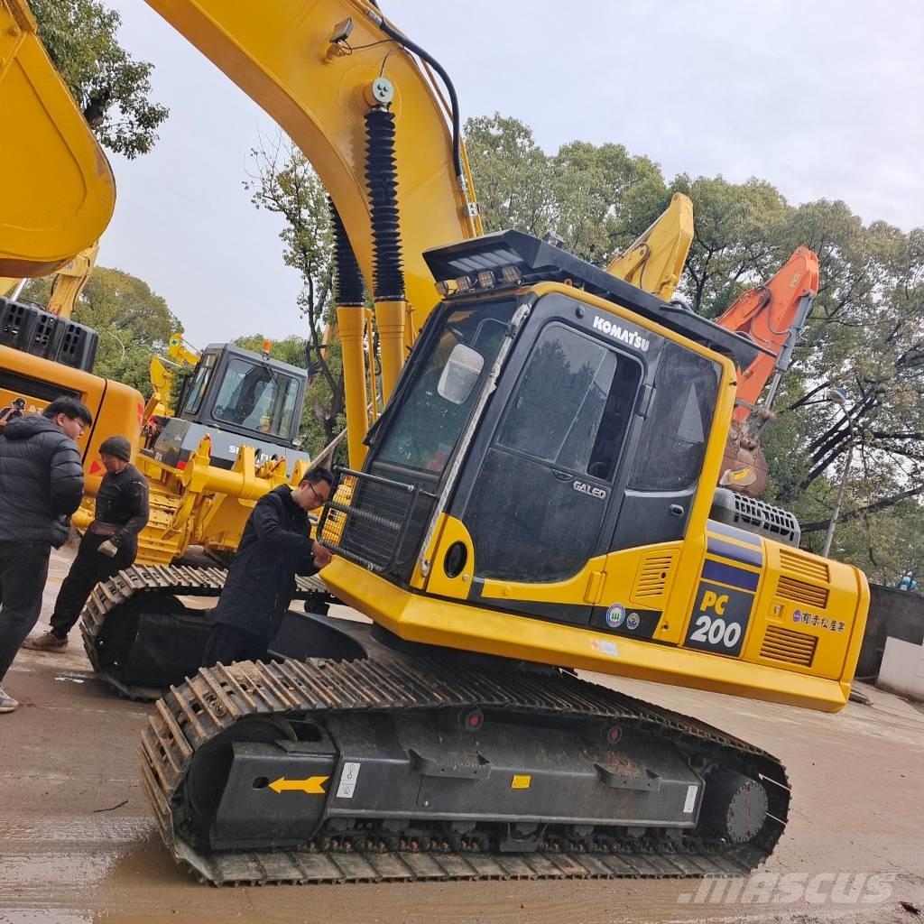 Komatsu PC 200-8N1 Bageri gusjeničari
