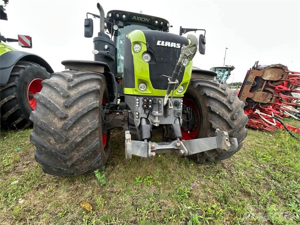 CLAAS Axion 960 TT Traktori