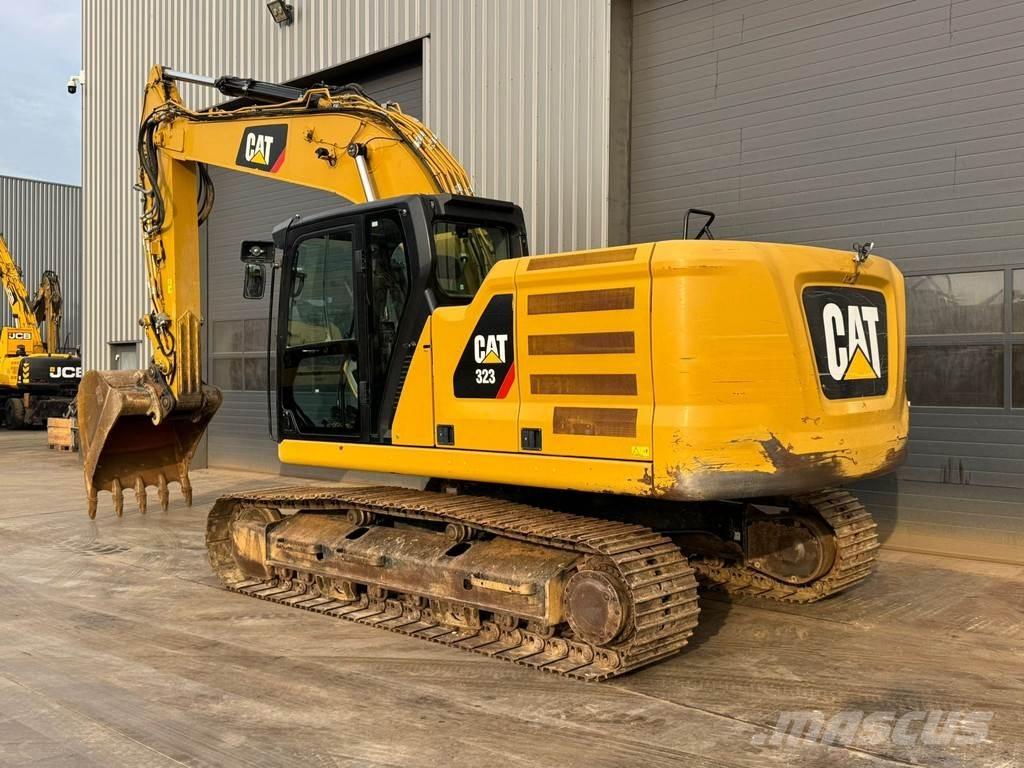 CAT 323 07A Bageri gusjeničari