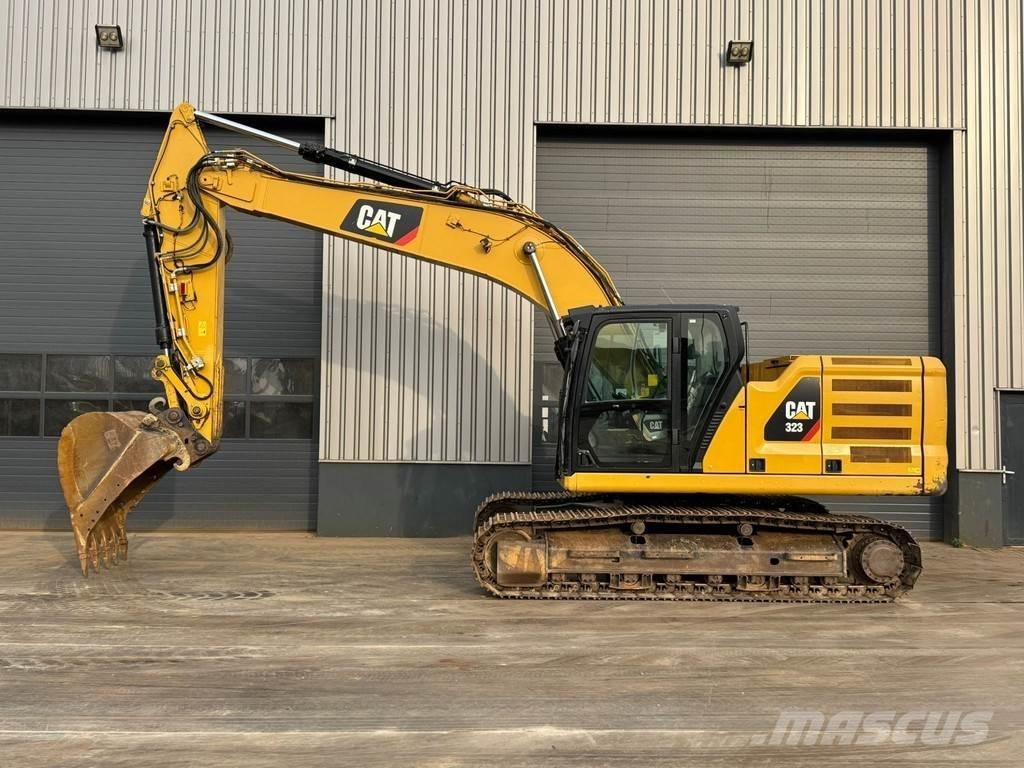 CAT 323 07A Bageri gusjeničari