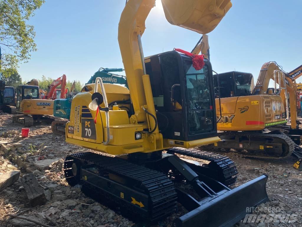 Komatsu 70-8 Bageri gusjeničari