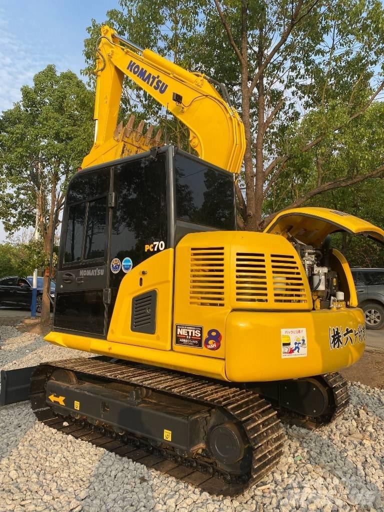 Komatsu 70-8 Bageri gusjeničari