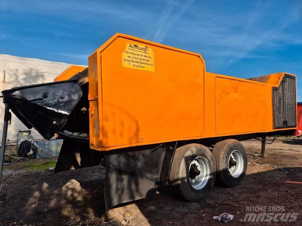 Doppstadt AK 330 Strojevi za rezanje otpada