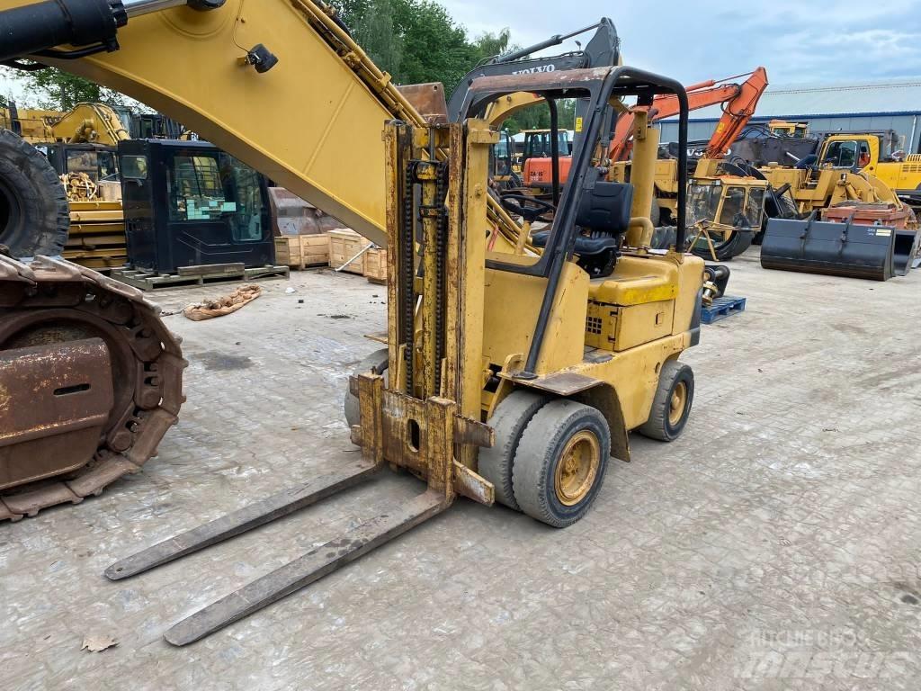 CAT V 50 B Dizelski viličari