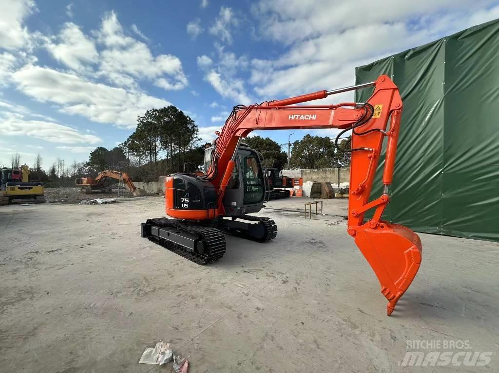 Hitachi ZX75US Mini bageri <7t