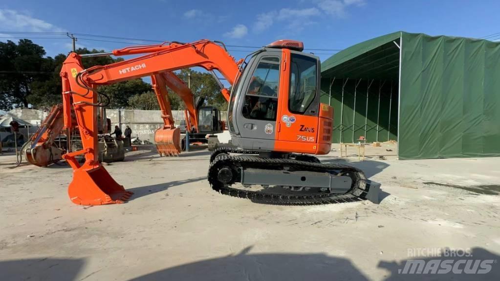 Hitachi ZX75US Mini bageri <7t