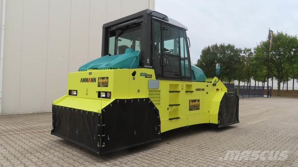 Ammann ART 240 Gumeni valjci na kotačima