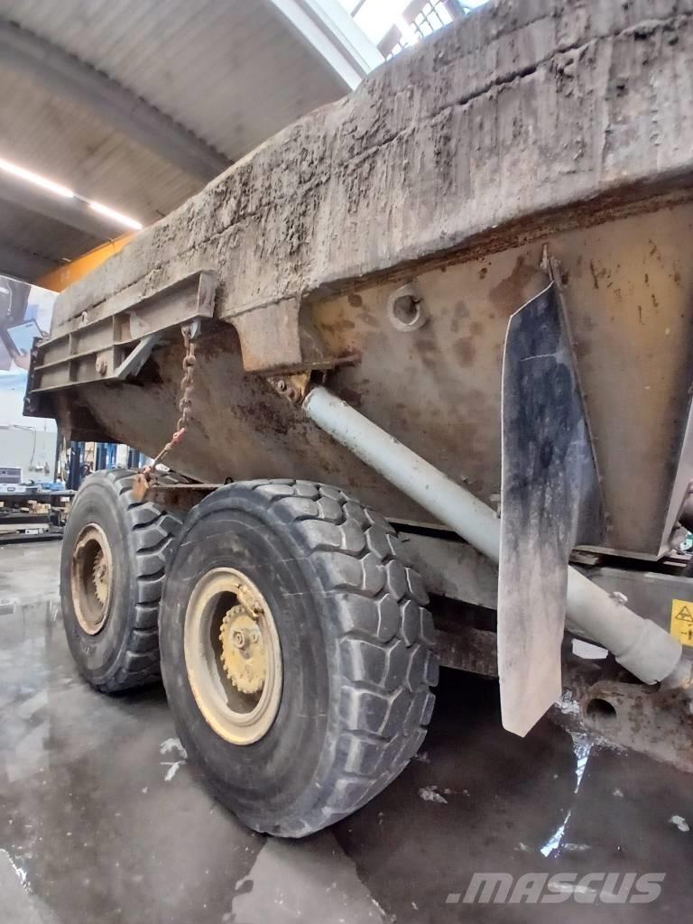 Komatsu HM 300-2 Zglobni demperi