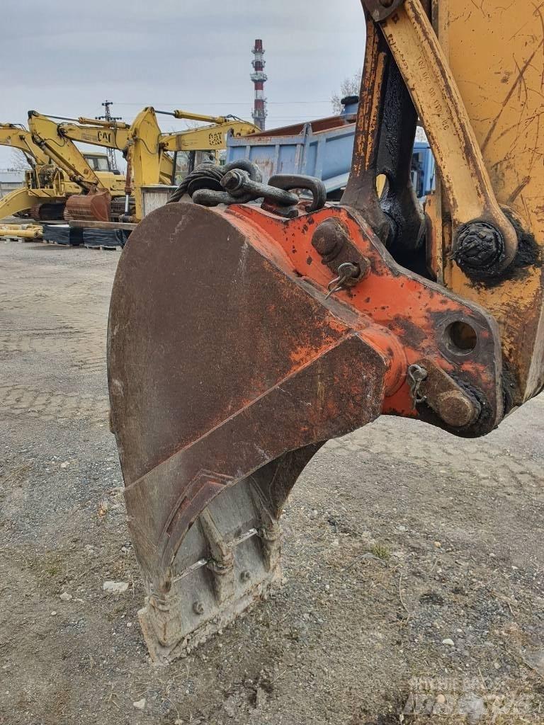 CASE 888 P Bageri na kotačima