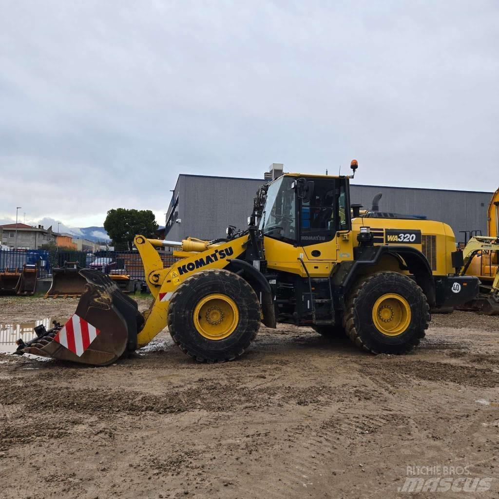 Komatsu WA320-8 Utovarivači na kotačima