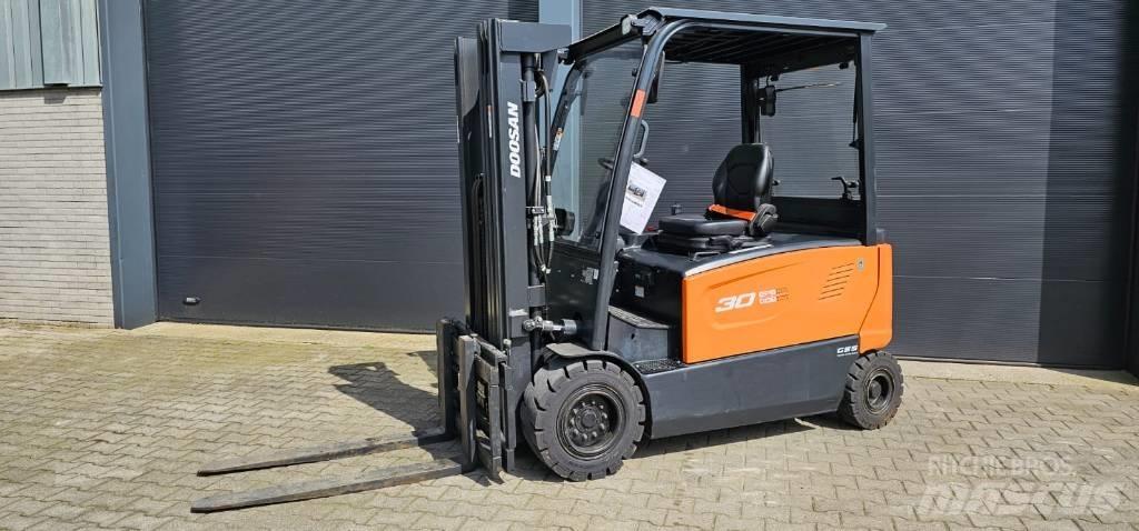 Doosan B 30 X-7 Električni viličari