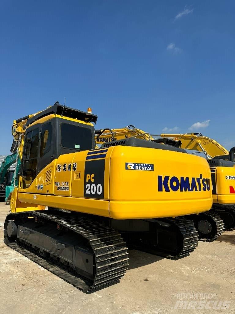 Komatsu PC200-7 Bageri gusjeničari