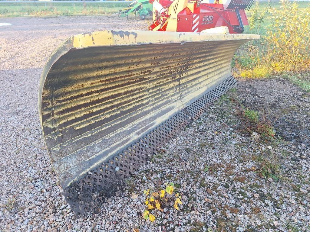  OMT 300 Sniježne daske i  plugovi