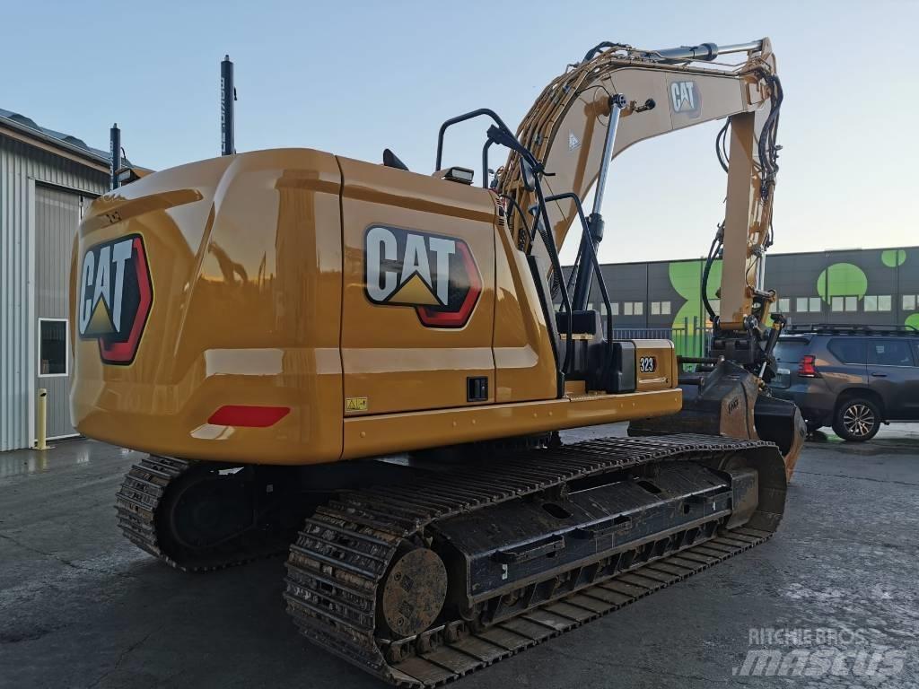 CAT 323 Bageri gusjeničari