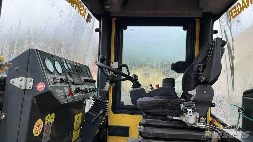 Bomag BW174 AD Valjci sa dvojnim bubnjem