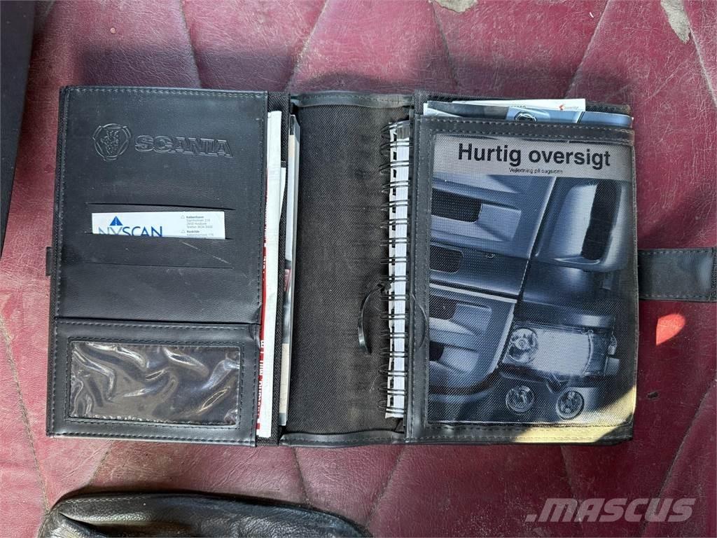 Scania R16 V8 8X4 Rol kiper kamioni s kukama za dizanje