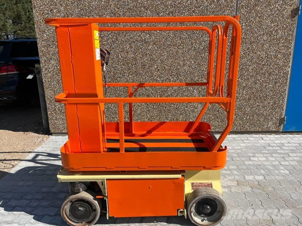 JLG 1230 ES Vertikalne radne podizne platforme