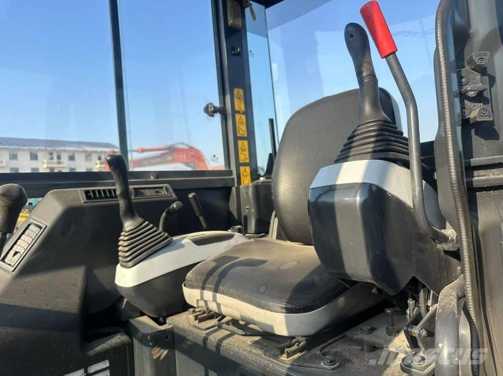 Komatsu PC 40 Mini bageri <7t
