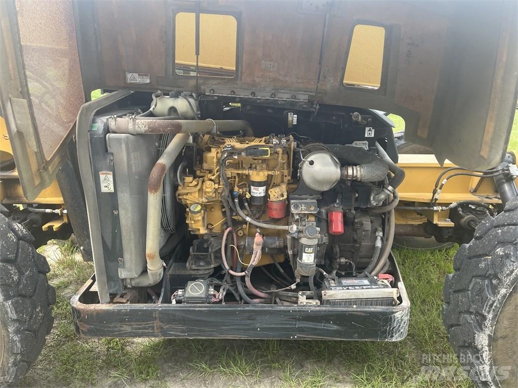 CAT TL 642 C Teleskopski viličari