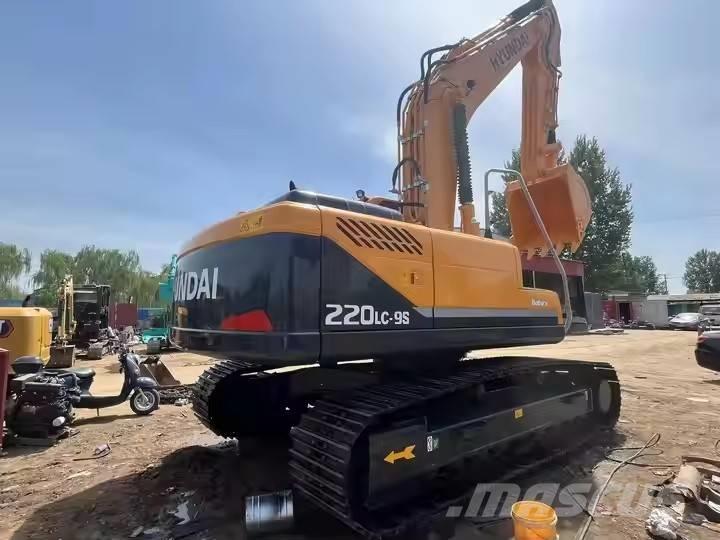 Hyundai 220 LC  9s Bageri gusjeničari