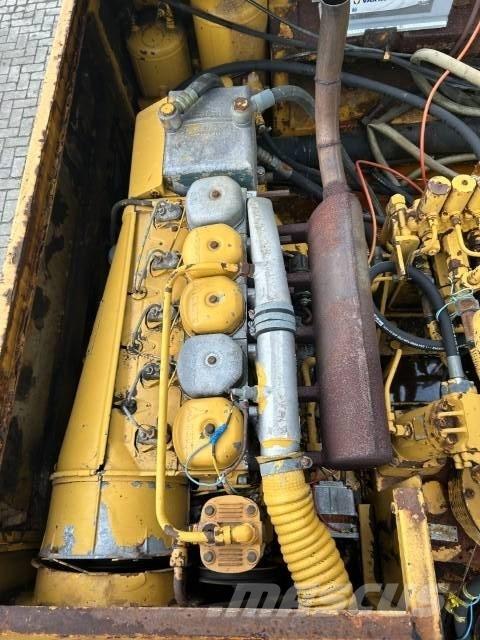 Liebherr A 911 C Bageri na kotačima