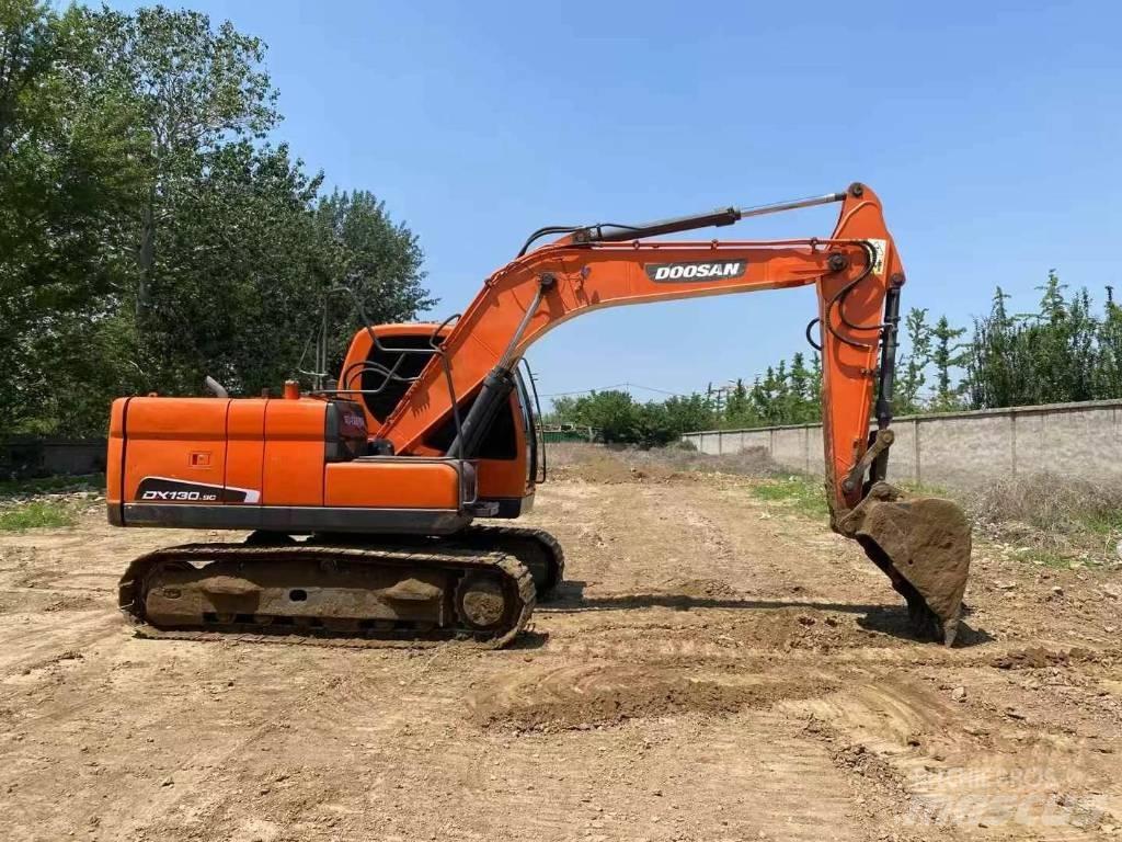Doosan DX 130-9CN Bageri gusjeničari