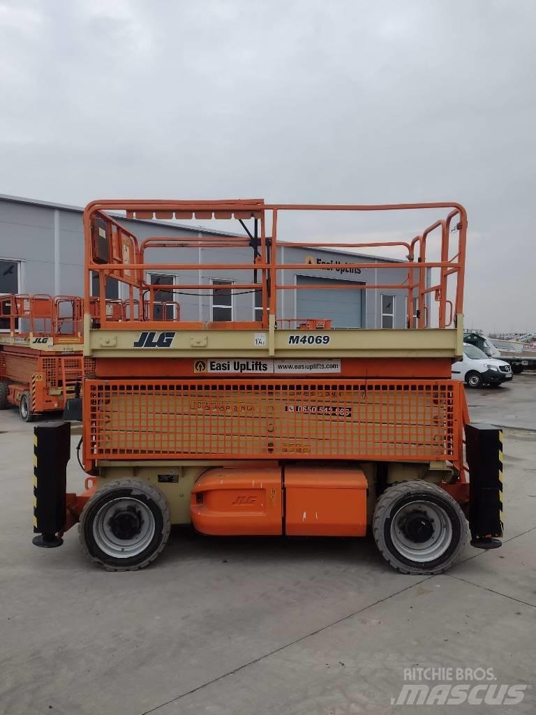 JLG M 4069 Škaraste platforme