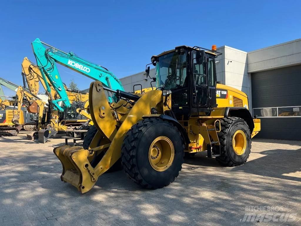 CAT 926M Utovarivači na kotačima