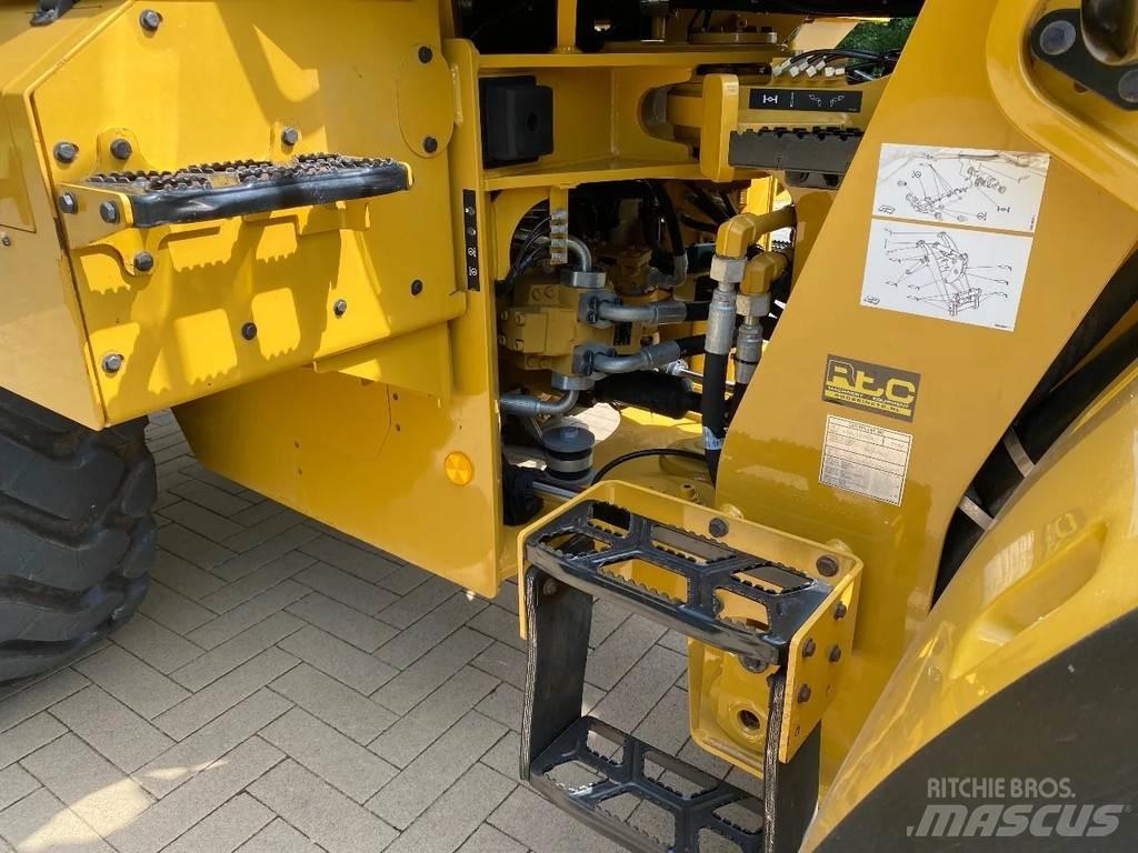 CAT 926M Utovarivači na kotačima