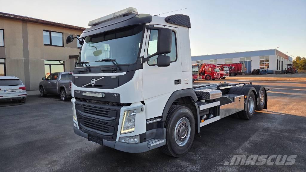 Volvo FM410 6x2*4 Rol kiper kamioni s kukama za dizanje