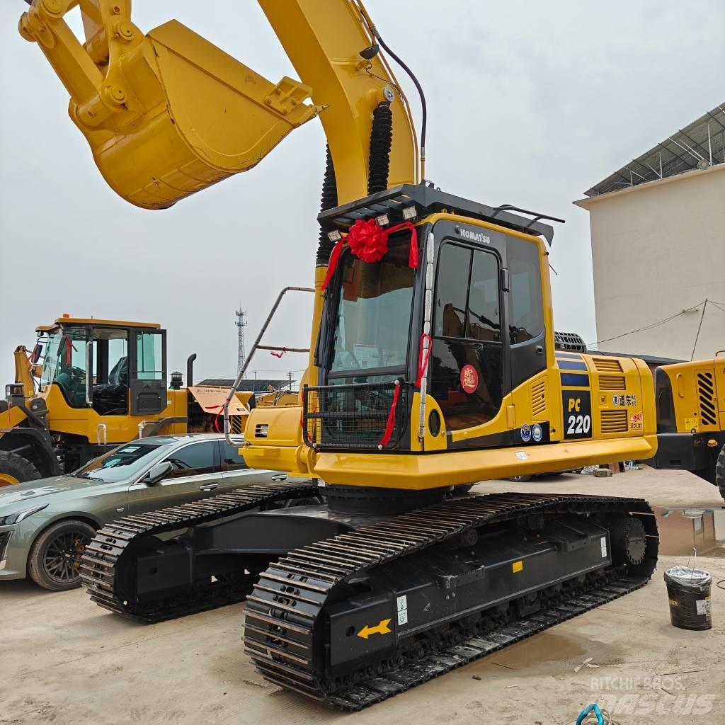 Komatsu 220-8MO Bageri gusjeničari